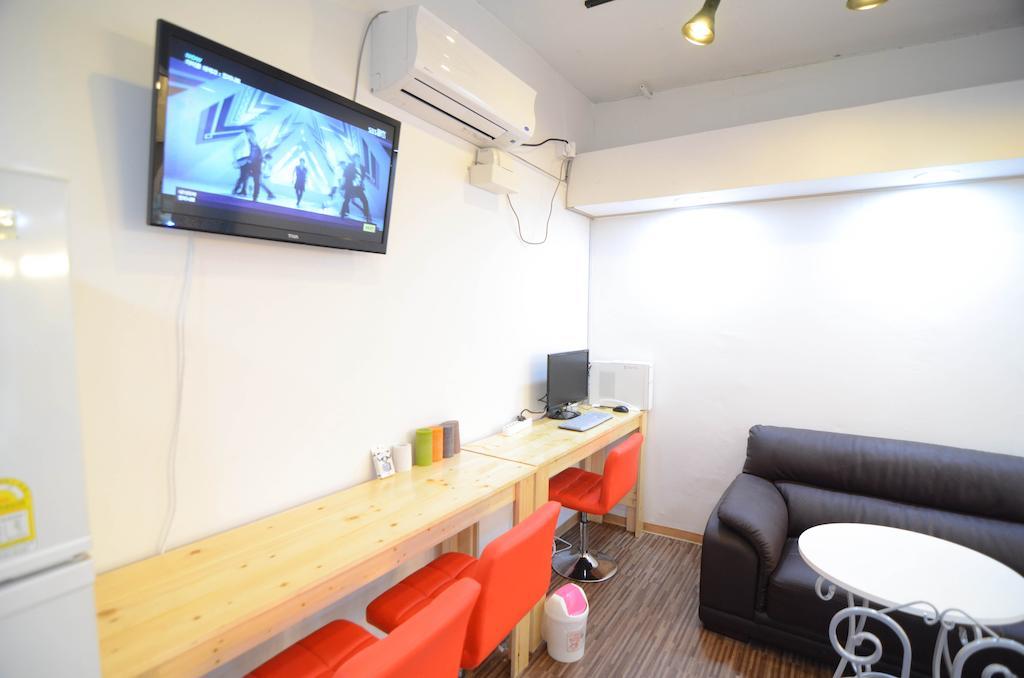 Yakorea Hostel Dongdaemun Seoul Bagian luar foto